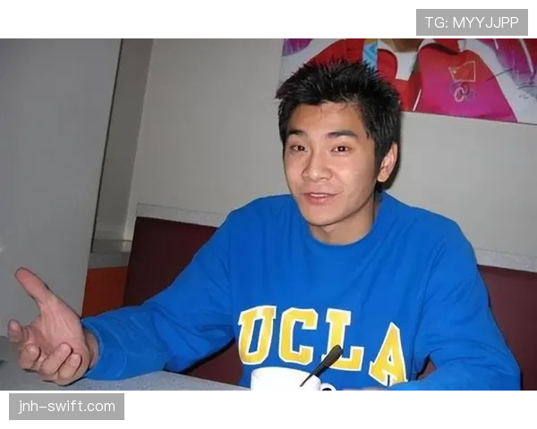 如果把邢傲伟的衣柜端上综艺台,大家会先猜他演技还是银行卡余额 如果把邢傲伟的衣柜端上综艺台,大家会先猜他演技还是银行卡余额